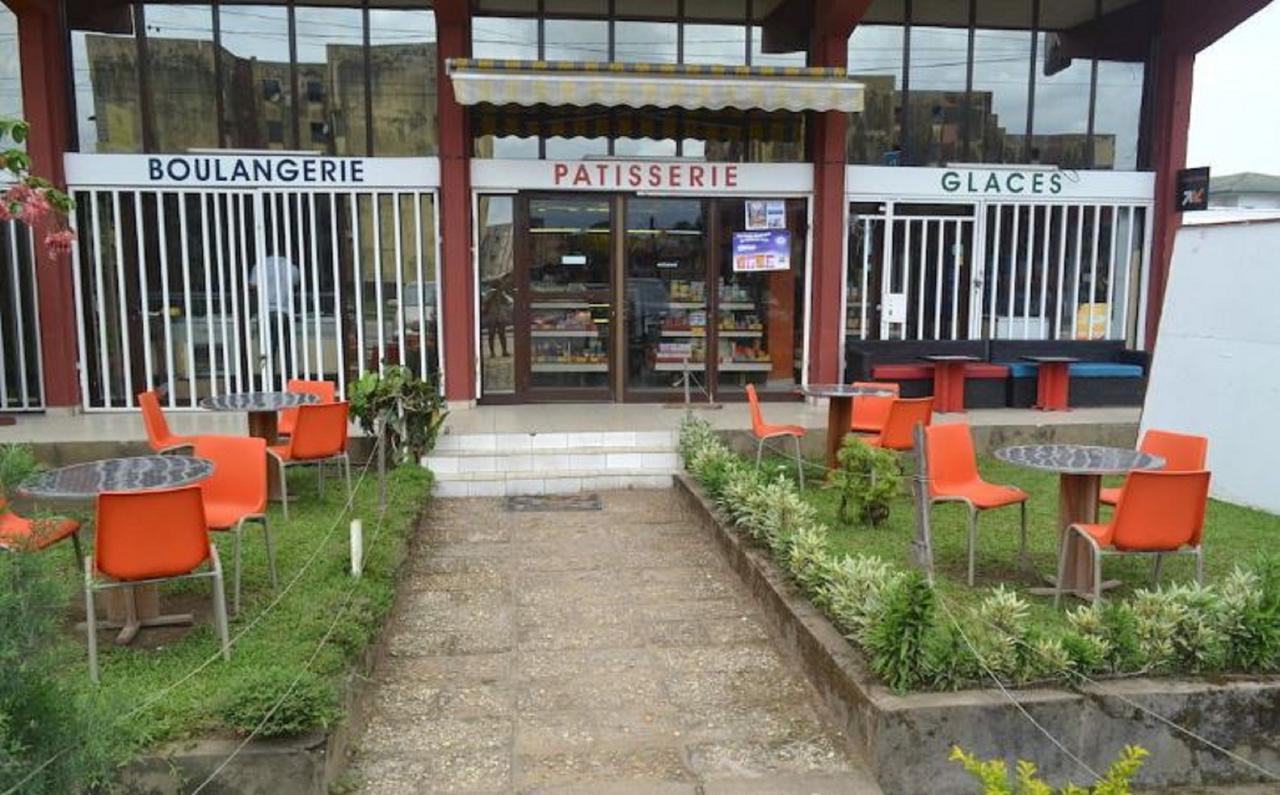 Denver Plaza Hotel Douala Exteriér fotografie