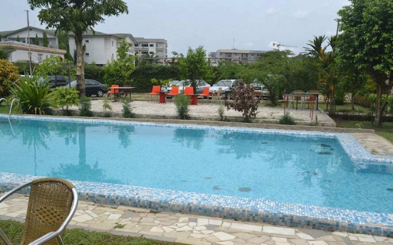 Denver Plaza Hotel Douala Exteriér fotografie