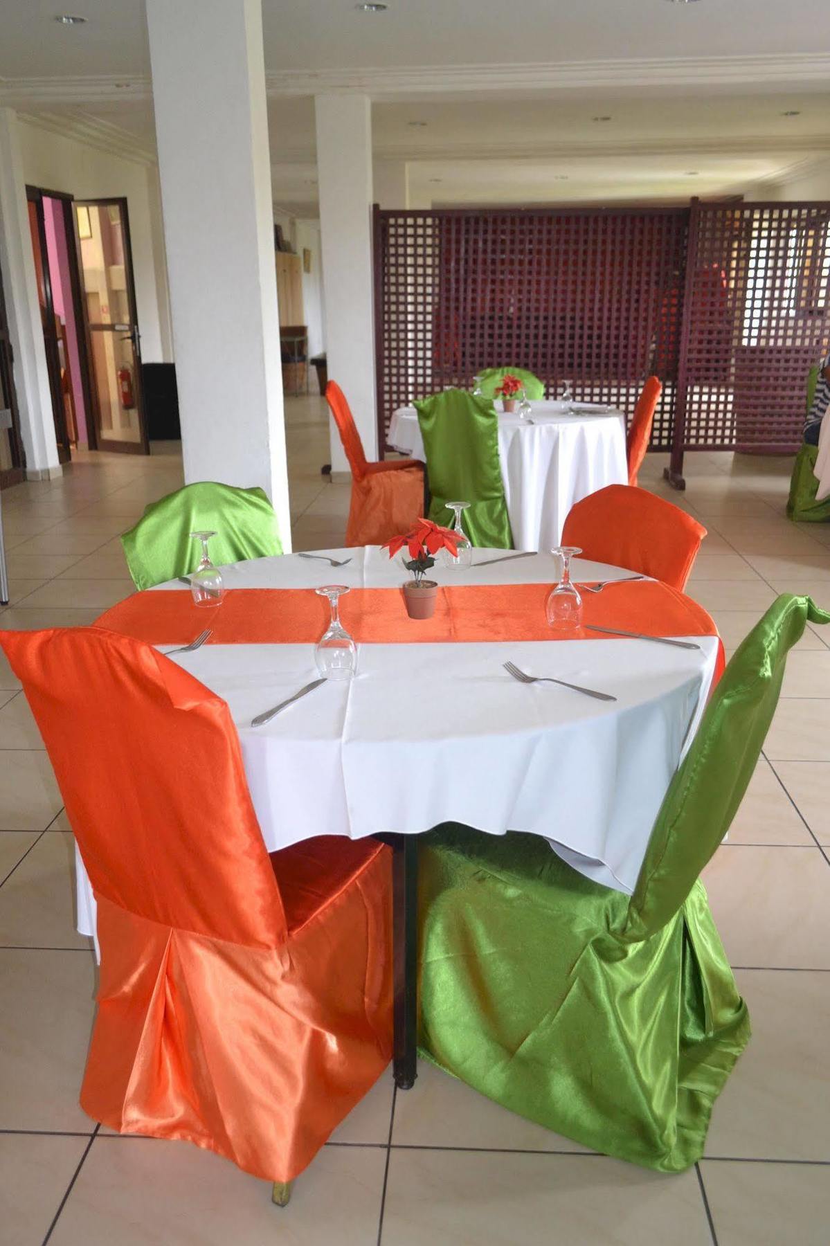 Denver Plaza Hotel Douala Exteriér fotografie